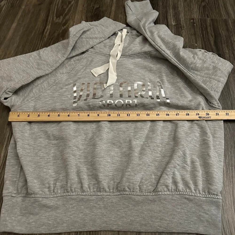 VICTORIA SECRET Sport Gray Cowl Neck Sweater size Large - Picture 6 of 6